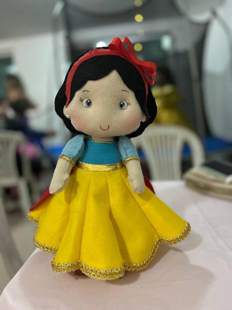 Branca de Neve em feltro