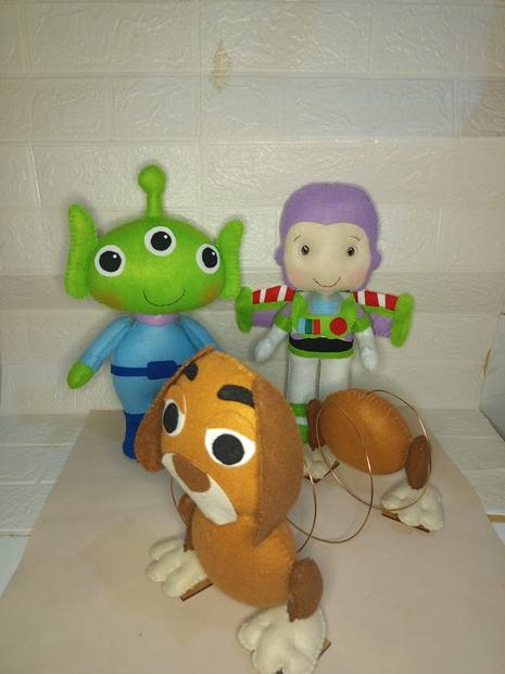 Personagens de Toy Story em feltro
